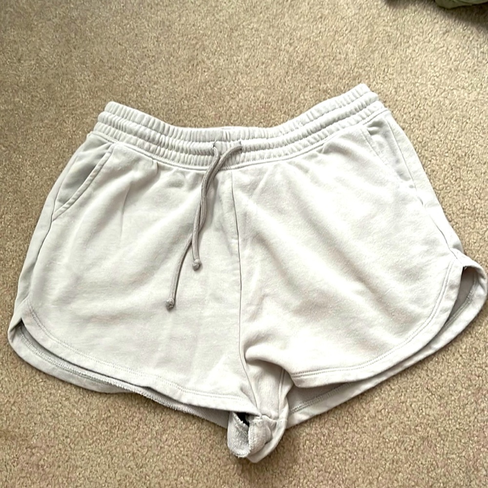 H&M comfy shorts🧡
